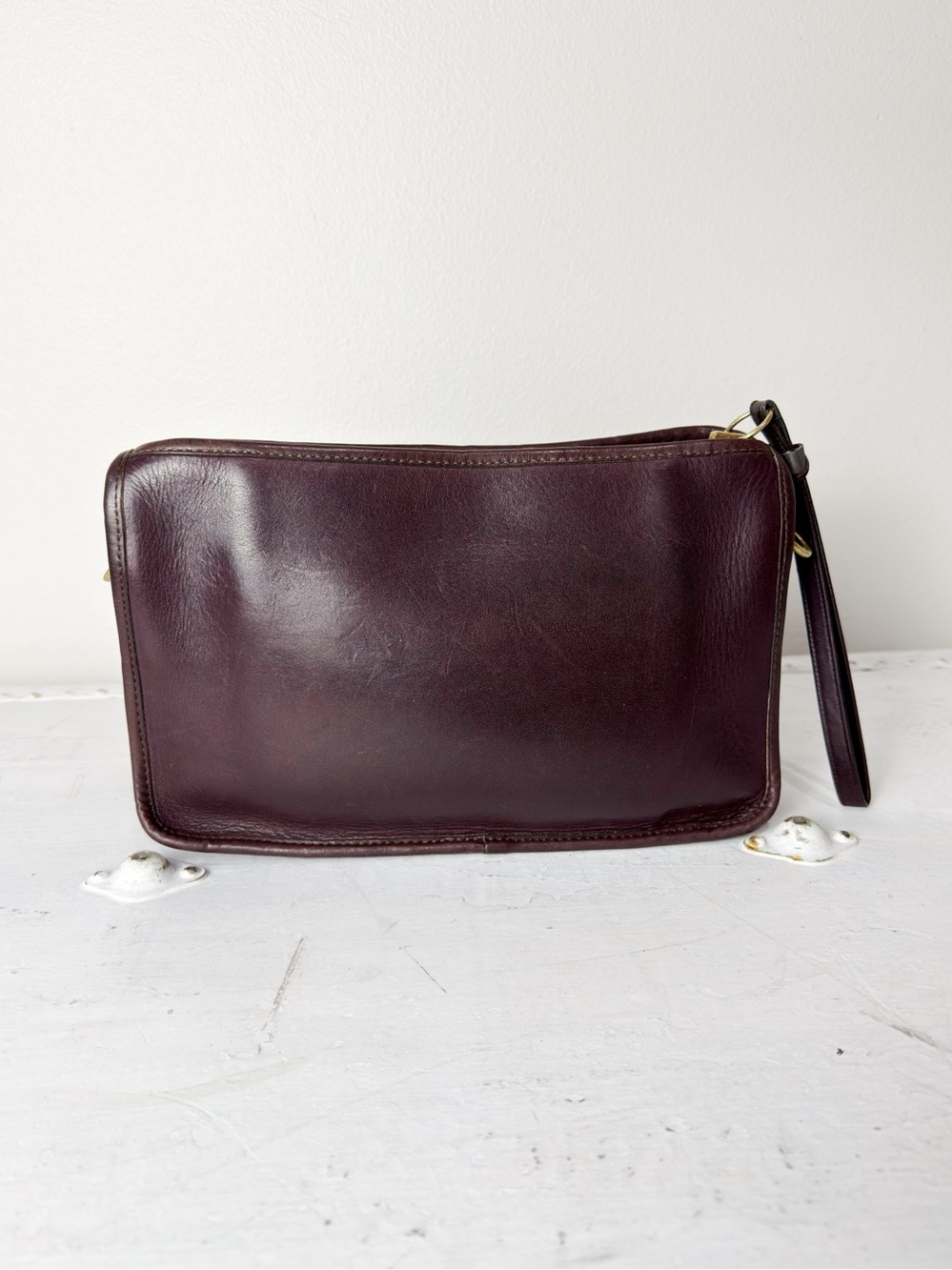 Vintage Coach Essential Basic Burgundy Crossbody Clutch Bag NYC 1970’s - Picture 4 of 13